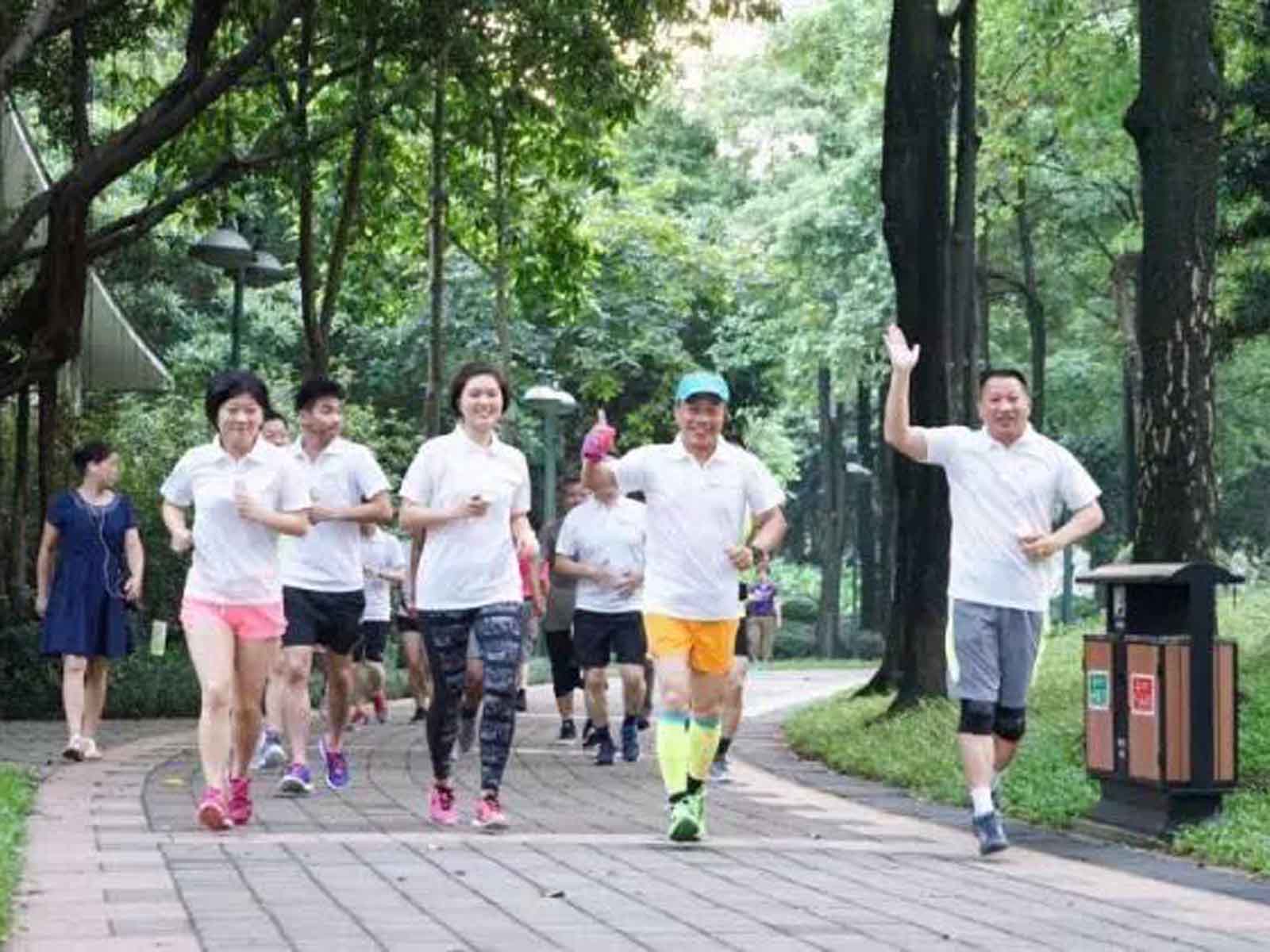 瀛和广州携手刘桂明老师快乐奔跑