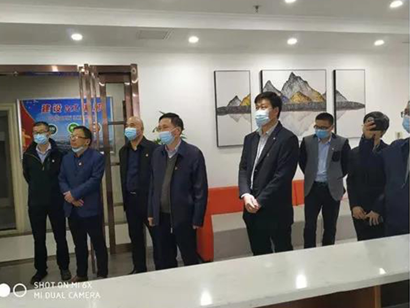 漯河市司法局局长张俊峰一行莅临瀛和漯河所调研党建工作